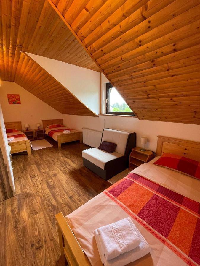 House Leonarda Hotel Grabovac  Exterior foto